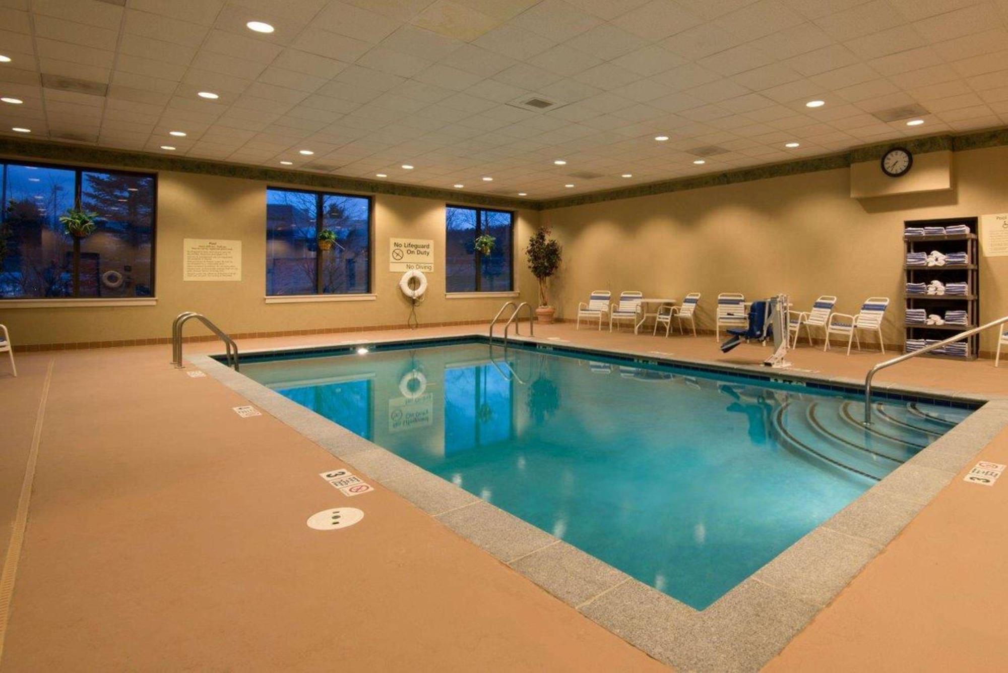 Hampton Inn Вайт-Рівер-Джанкшен Екстер'єр фото